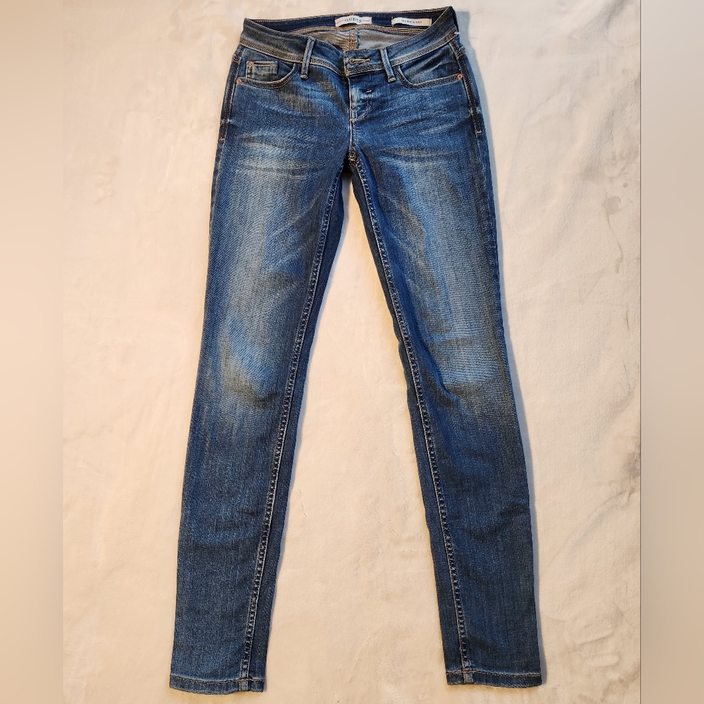 Guess Women's Low Rise Skinny, Blue Denim Jeans, Size 24